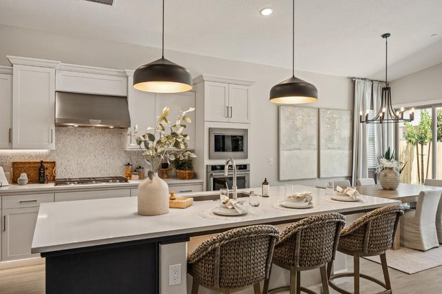 7271 W Ashcroft Avenue, Fresno, CA 93723