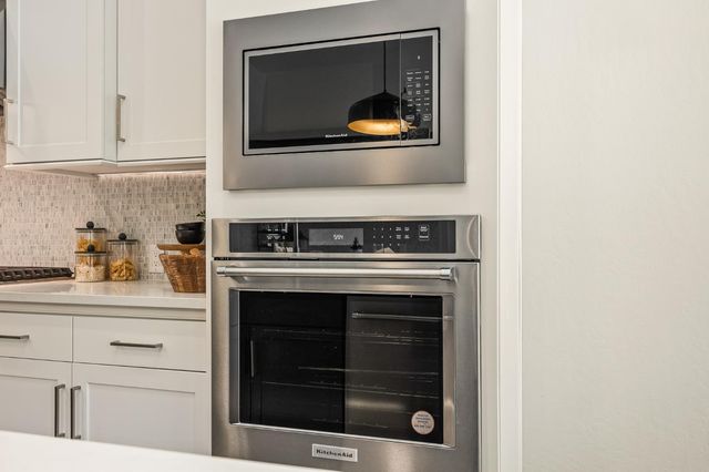 7271 W Ashcroft Avenue, Fresno, CA 93723