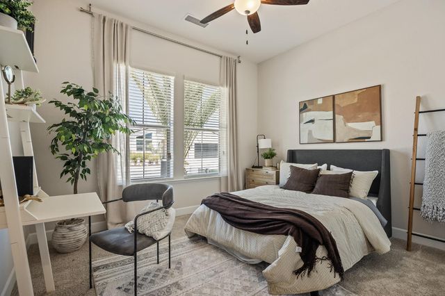 7271 W Ashcroft Avenue, Fresno, CA 93723