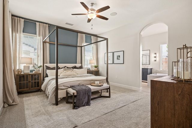 7271 W Ashcroft Avenue, Fresno, CA 93723