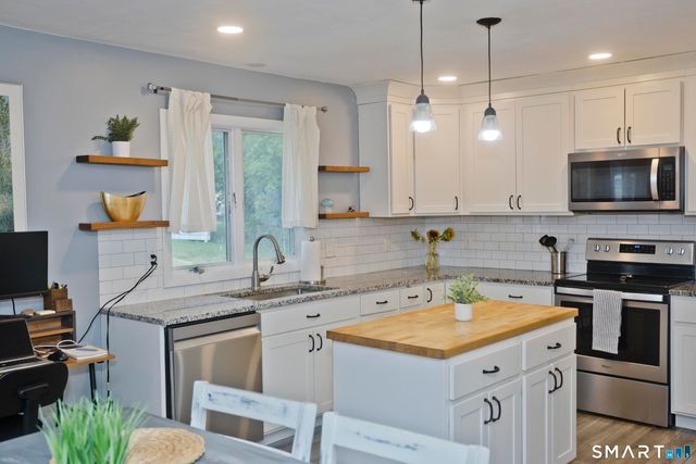 87 Jackson Road, Enfield, CT 06082