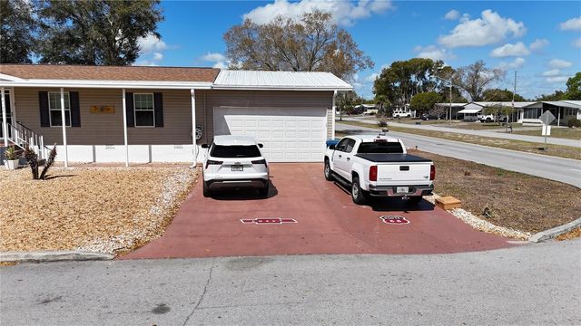 8144 WEATHERFORD AVENUE, Brooksville, FL 34613