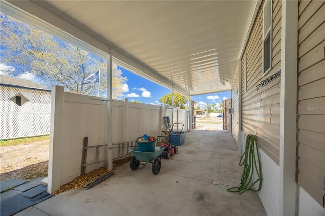 8144 WEATHERFORD AVENUE, Brooksville, FL 34613