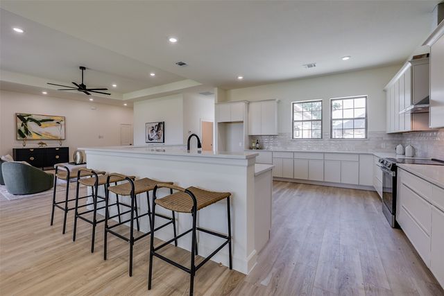 1601 Sea Breeze Court, Azle, TX 76020