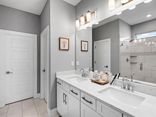 192 DAYLILY BOULEVARD, Nokomis, FL 34275