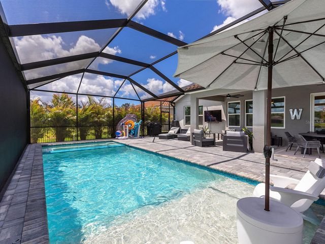 192 DAYLILY BOULEVARD, Nokomis, FL 34275