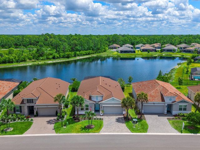 192 DAYLILY BOULEVARD, Nokomis, FL 34275