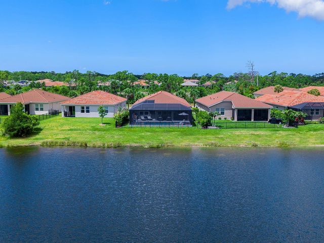 192 DAYLILY BOULEVARD, Nokomis, FL 34275