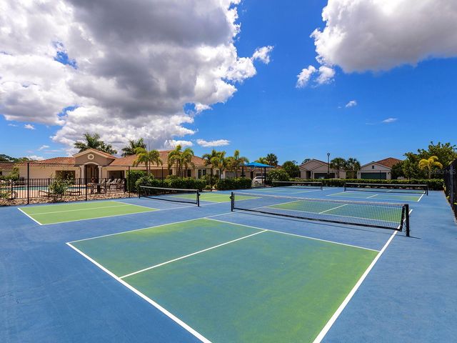 192 DAYLILY BOULEVARD, Nokomis, FL 34275