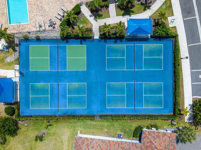 192 DAYLILY BOULEVARD, Nokomis, FL 34275