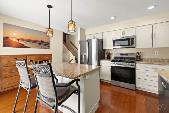 12715 Waltham Close, Roscoe, IL 61073