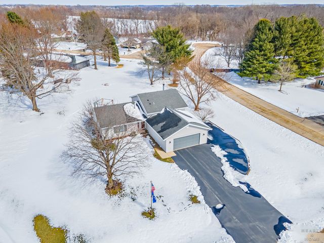 12715 Waltham Close, Roscoe, IL 61073