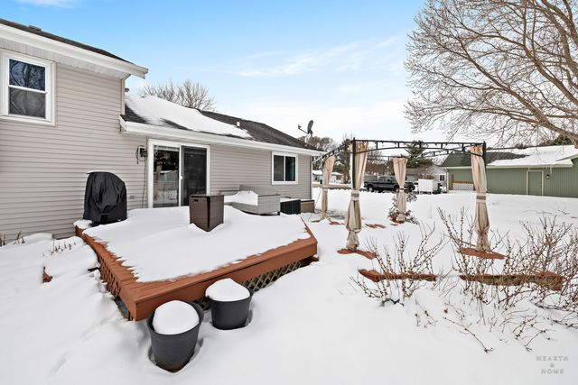 12715 Waltham Close, Roscoe, IL 61073