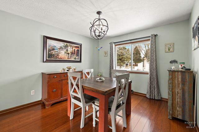 12715 Waltham Close, Roscoe, IL 61073