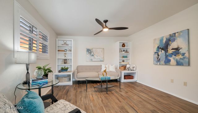 981 W Camino Delicias, Green Valley, AZ 85614