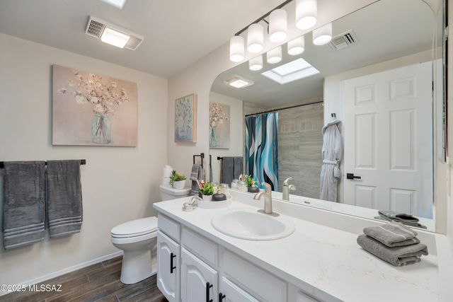 981 W Camino Delicias, Green Valley, AZ 85614