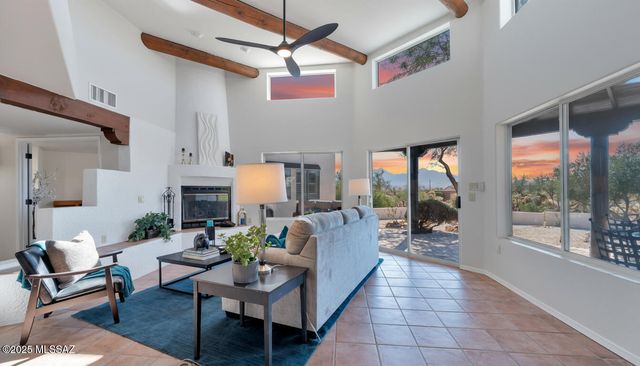 981 W Camino Delicias, Green Valley, AZ 85614