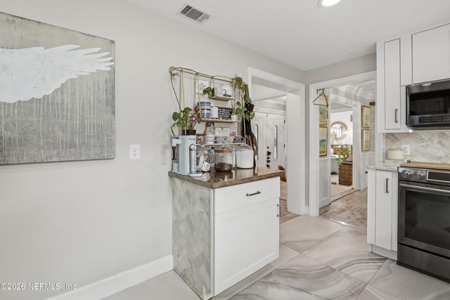 13380 EYNON Drive, Jacksonville, FL 32258