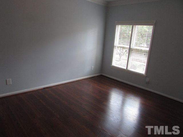 1001 Brighthurst Drive 101, Raleigh, NC 27605