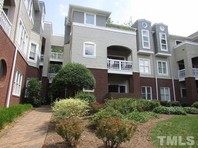 1001 Brighthurst Drive 101, Raleigh, NC 27605