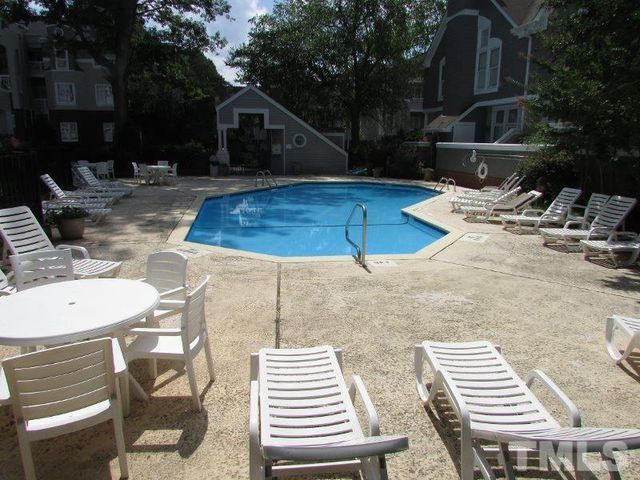 1001 Brighthurst Drive 101, Raleigh, NC 27605