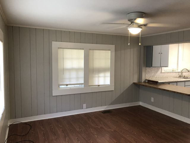 303 Bridge Ave, Murfreesboro, TN 37129