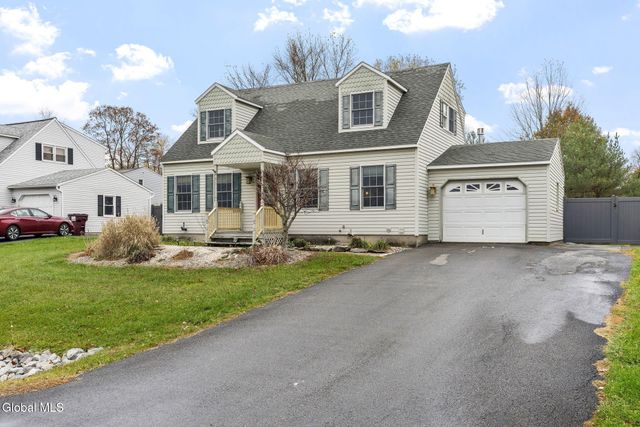 120 S Gurba Drive, Stillwater, NY 12170