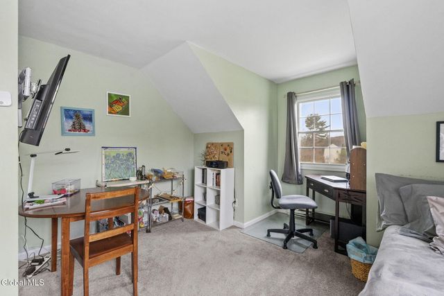 120 S Gurba Drive, Stillwater, NY 12170