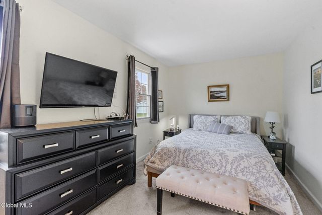 120 S Gurba Drive, Stillwater, NY 12170