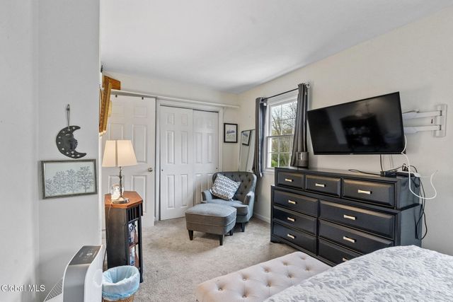 120 S Gurba Drive, Stillwater, NY 12170