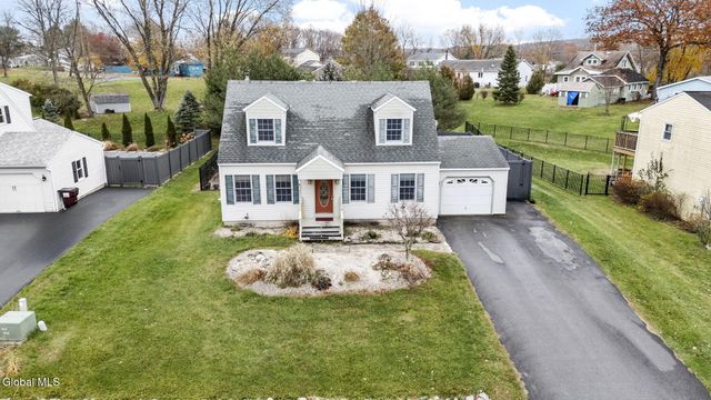 120 S Gurba Drive, Stillwater, NY 12170