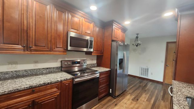 805 SE Cavern Avenue, Port St. Lucie, Port St Lucie, FL 34983