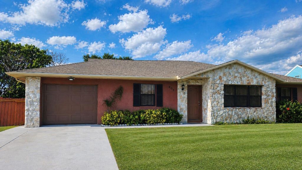 805 SE Cavern Avenue, Port St. Lucie, Port St Lucie, FL 34983