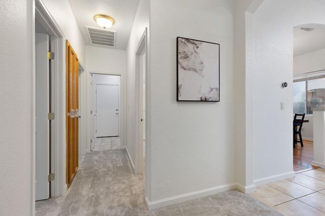 209 Wildflower Dr, Roseville, CA 95678