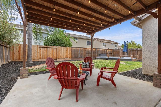 209 Wildflower Dr, Roseville, CA 95678