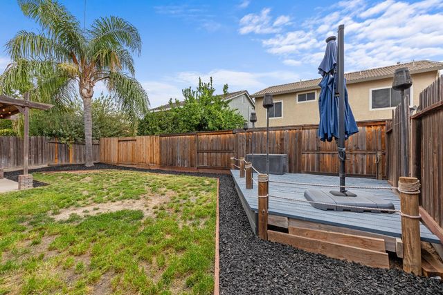 209 Wildflower Dr, Roseville, CA 95678