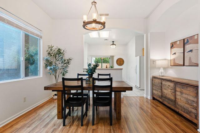 209 Wildflower Dr, Roseville, CA 95678