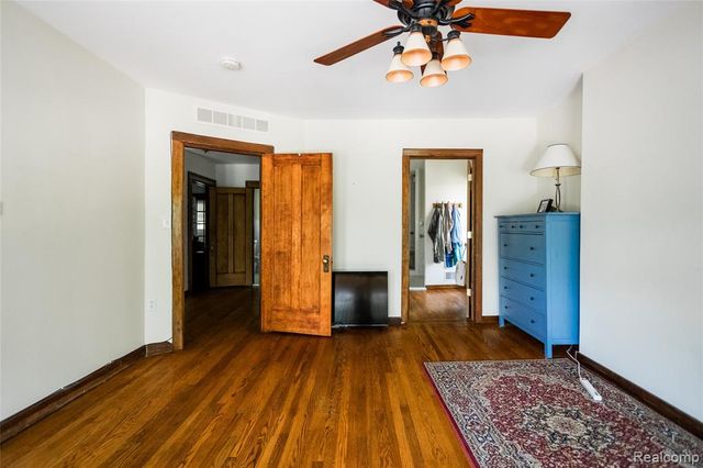 51 Massachusetts Street, Highland Park, MI 48203