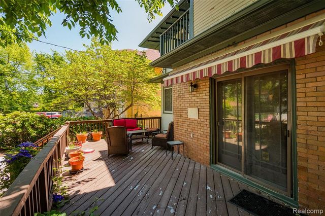 51 Massachusetts Street, Highland Park, MI 48203