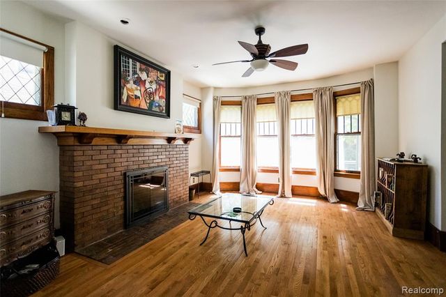 51 Massachusetts Street, Highland Park, MI 48203