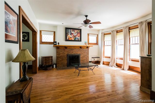 51 Massachusetts Street, Highland Park, MI 48203