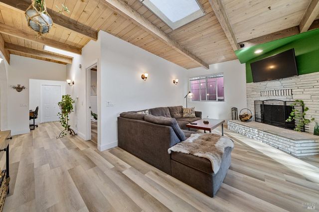 501 Baywood Dr, Vallejo, CA 94591