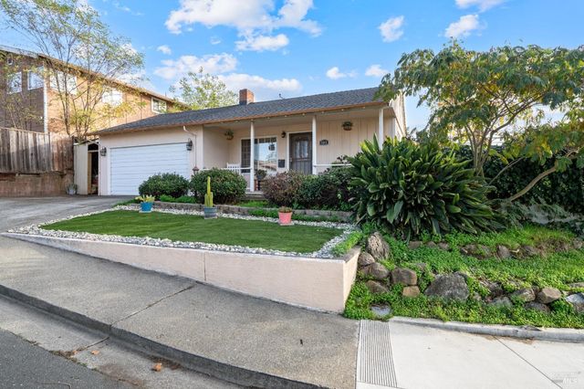 501 Baywood Dr, Vallejo, CA 94591