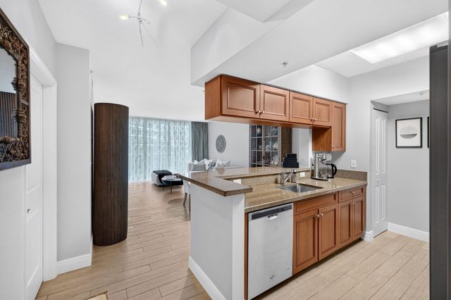 347 N NEW RIVER Drive E 1107, Fort Lauderdale, FL 33301