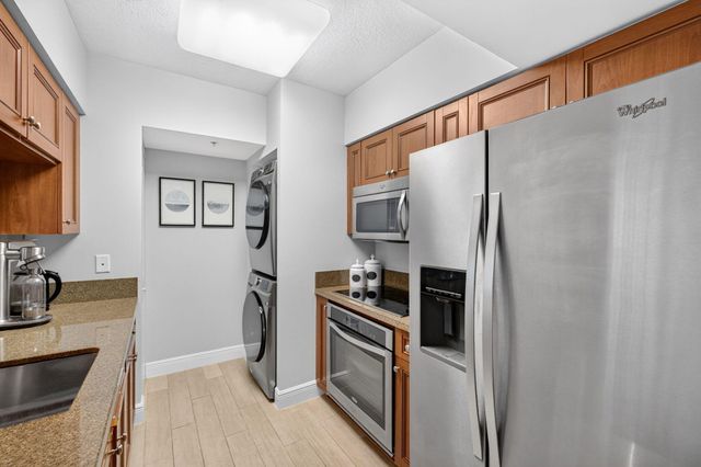 347 N NEW RIVER Drive E 1107, Fort Lauderdale, FL 33301