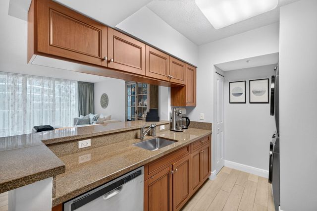 347 N NEW RIVER Drive E 1107, Fort Lauderdale, FL 33301