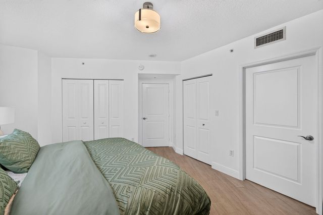 347 N NEW RIVER Drive E 1107, Fort Lauderdale, FL 33301