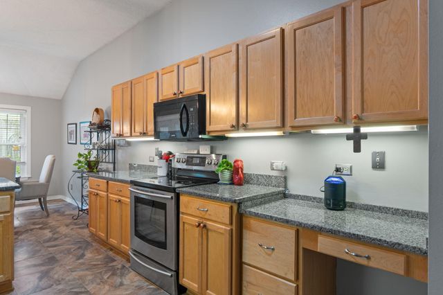 1942 Woodcrest Ridge 2, Fort Walton Beach, FL 32547