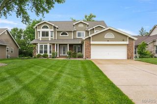 911 Hemingway Lane, Weldon Spring, MO 63304