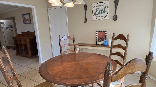 1821 Edinburg Drive, Yukon, OK 73099